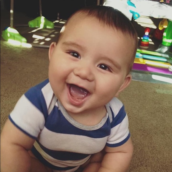 Meet your Posher, Nisa. - Picture 2 of 13